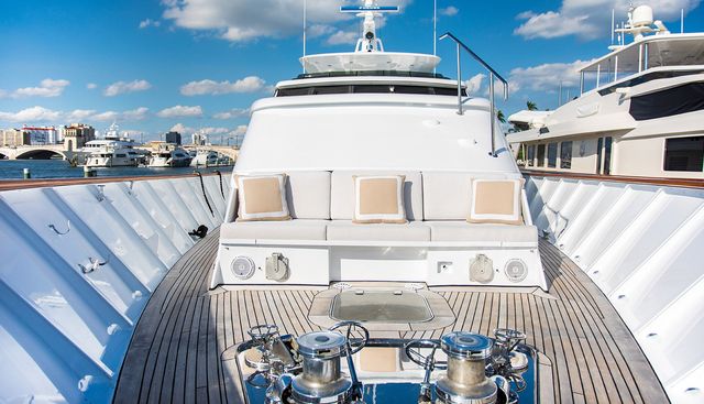 VIAGGIO yacht charter 2