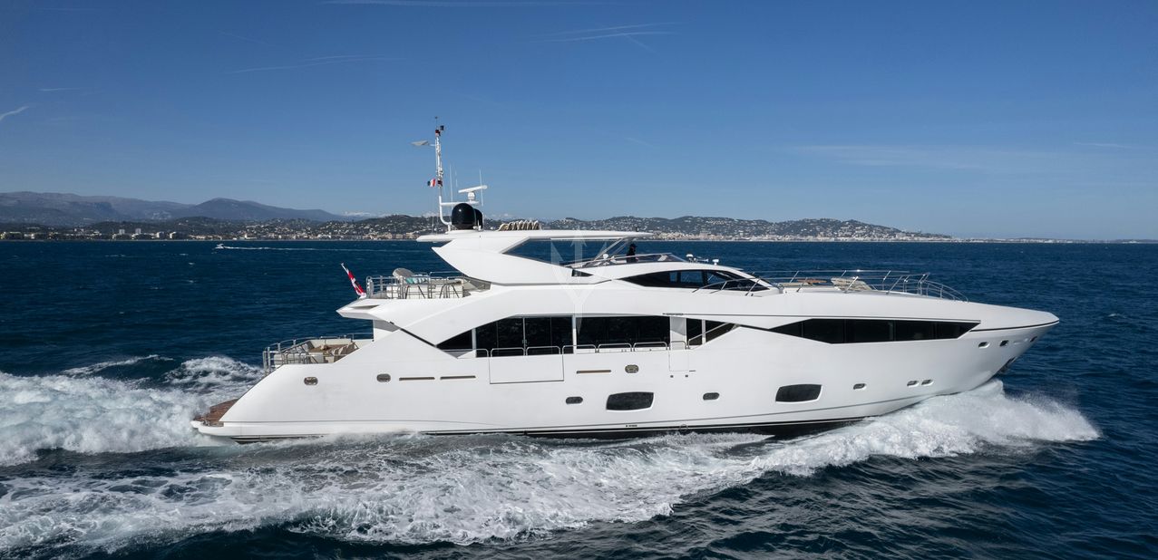 LADY VOLANTIS YACHT CHARTER yacht charter