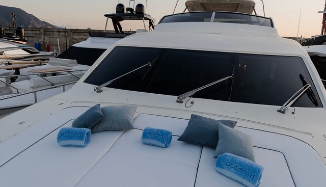 OCEAN DELTA 11 yacht charter 2