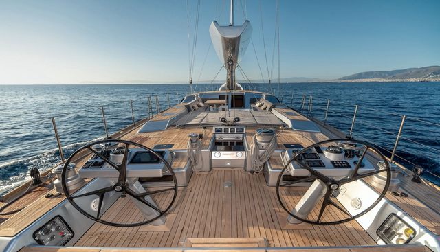 BLACK LION yacht charter 5