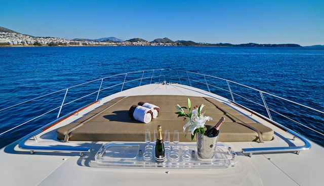 SEA U yacht charter 3