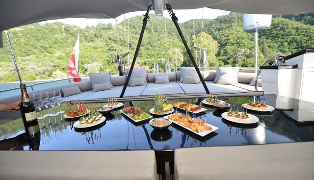 WHITE SOUL yacht charter 5