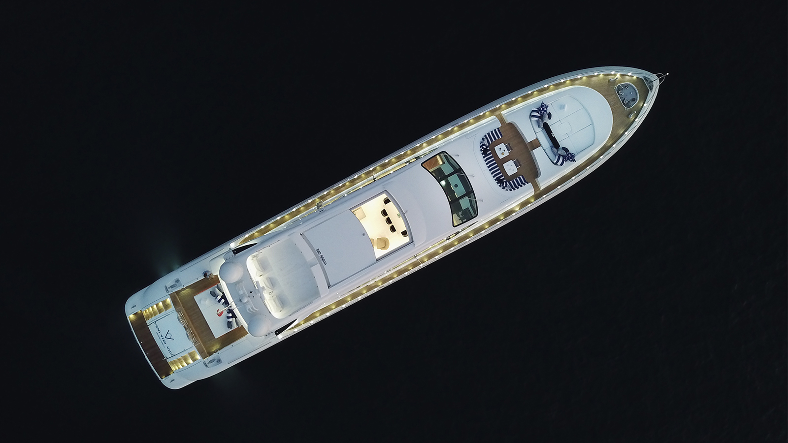 VENI VIDI VICI yacht charter 4