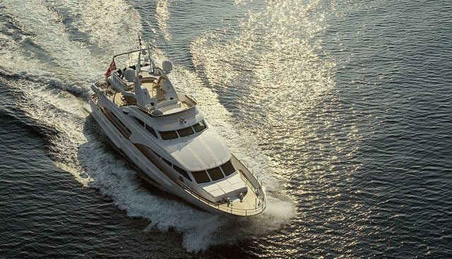 SALUTE yacht charter 3