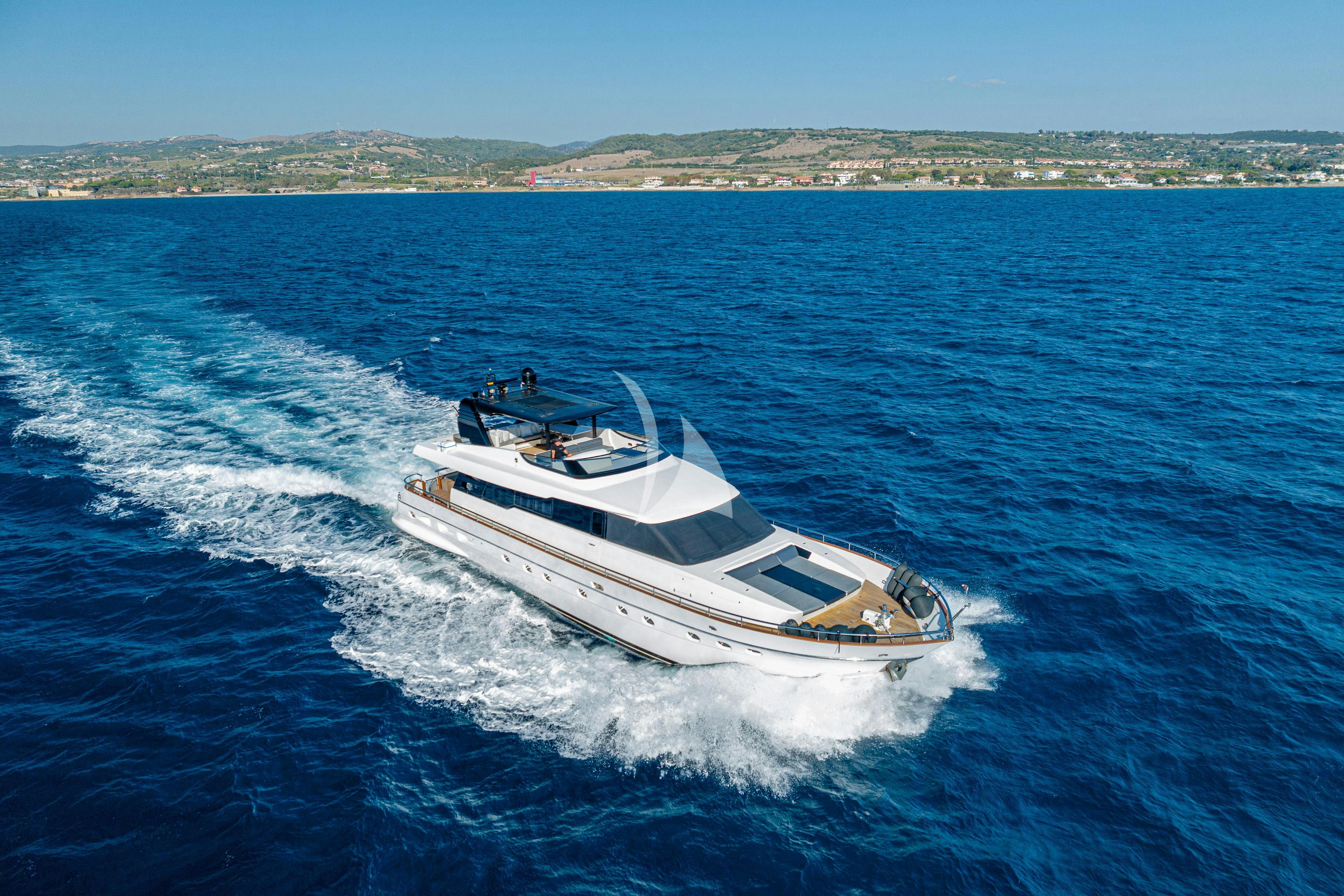 WHITEHAVEN yacht charter 3