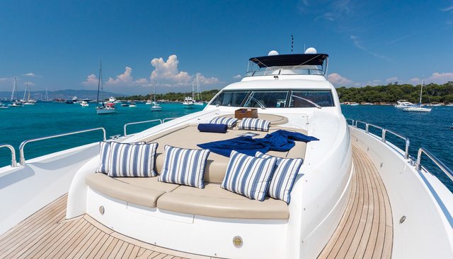 WINNING STREAK 2 yacht charter 3