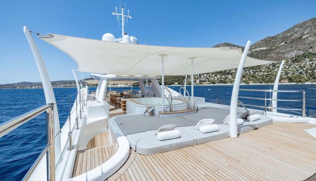 PAPA yacht charter 3