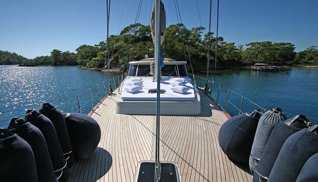 TANGO CHARLIE yacht charter 2