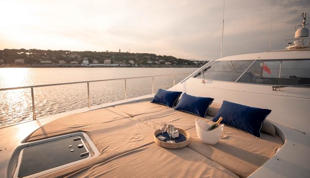 ELLERY A yacht charter 3