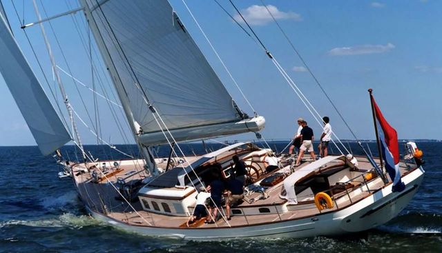 ABEON yacht charter 5