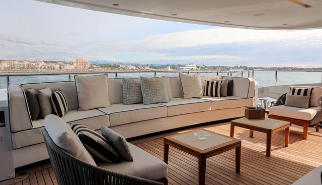 PI yacht charter 4