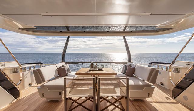 B.A.13 yacht charter 5