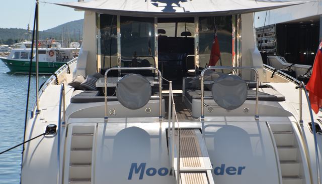 MOON GLIDER yacht charter 5