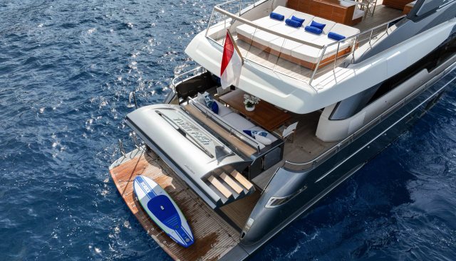 TWIN FISH yacht charter 5