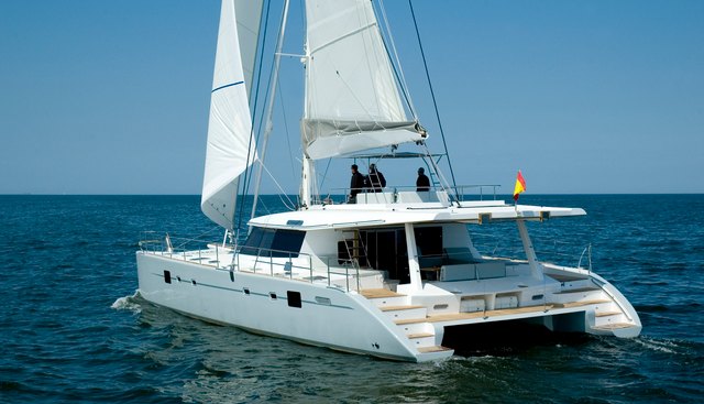 DEPENDE IV yacht charter 3