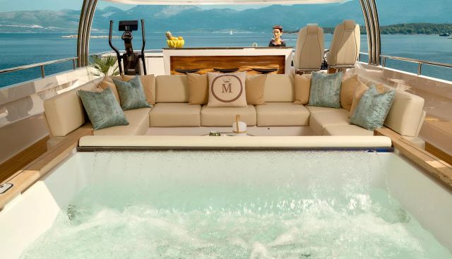 MIRAGE IV yacht charter 3