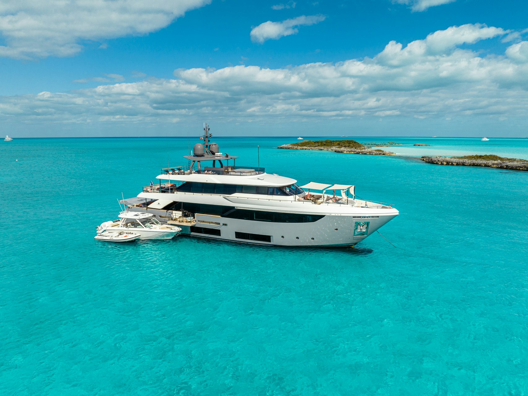 FIFI YACHT CHARTER yacht charter