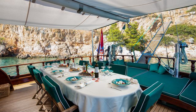 CARPE DIEM 7 yacht charter 4