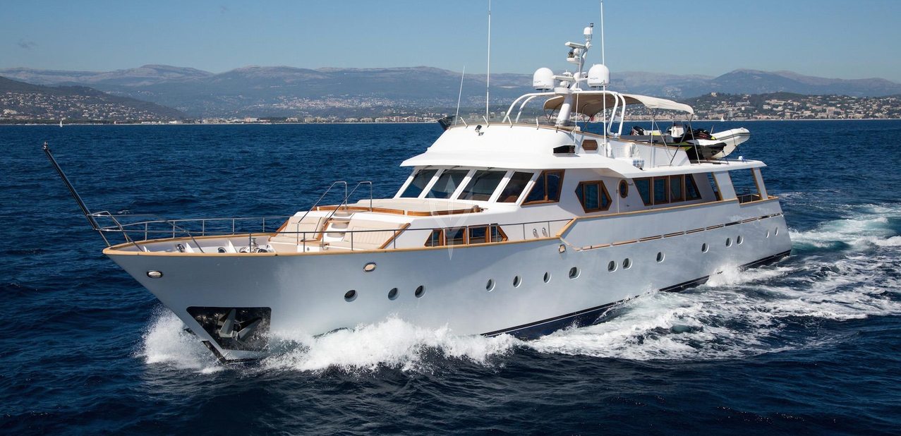 LIBERTUS YACHT CHARTER yacht charter
