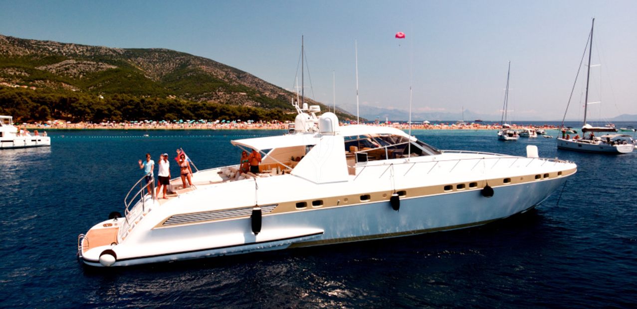 SPEEDY T yacht charter 1