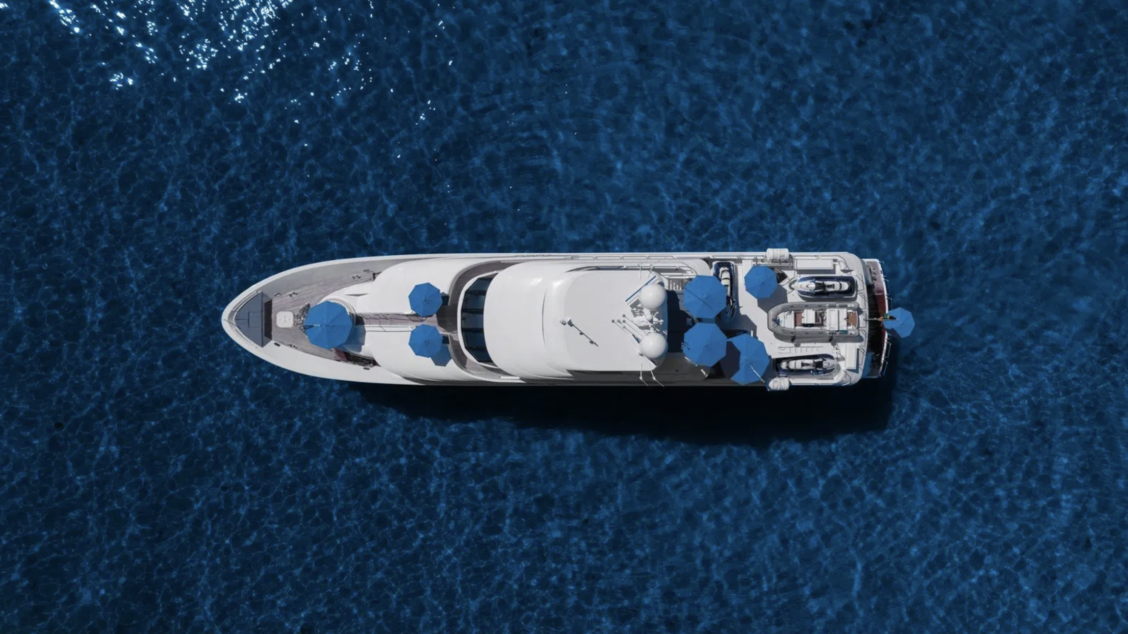YOLO yacht charter 4