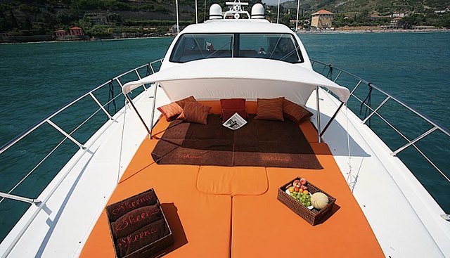 ASPRA 38 yacht charter 3