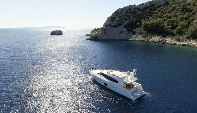 AMY yacht charter 5