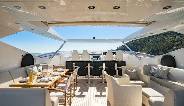 LADY VOLANTIS yacht charter 4