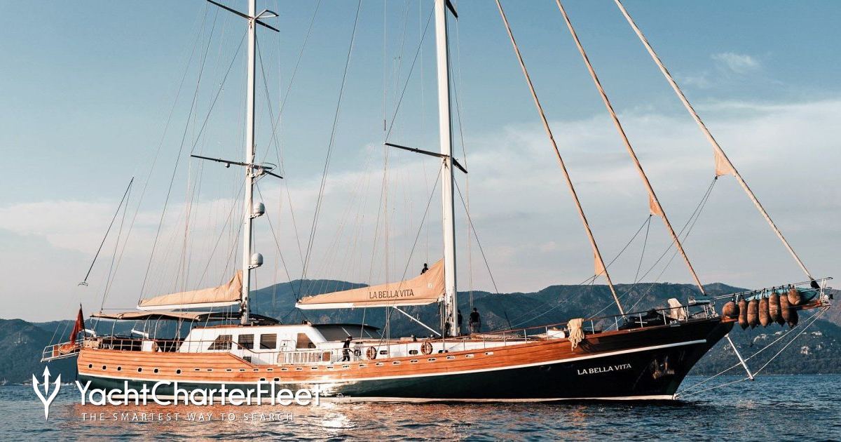 LA BELLA VITA yacht charter 2
