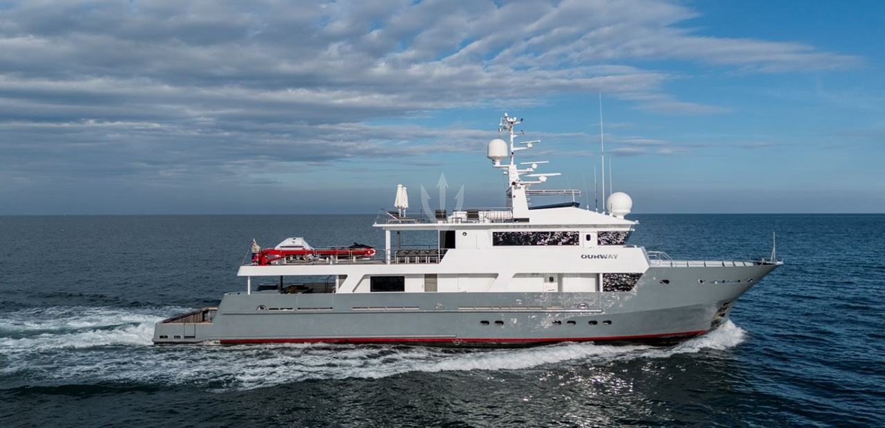 B89 YACHT CHARTER yacht charter
