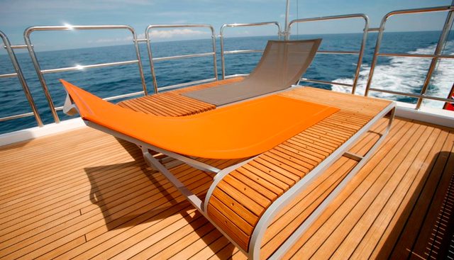 QUID PRO QUO yacht charter 3