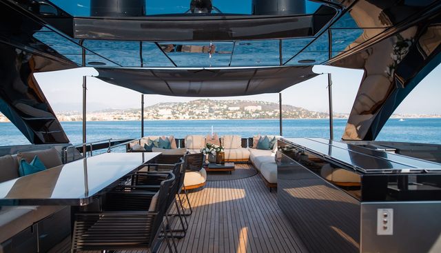 ELLA yacht charter 5