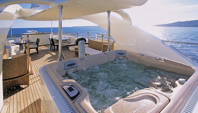 LEDRA yacht charter 2