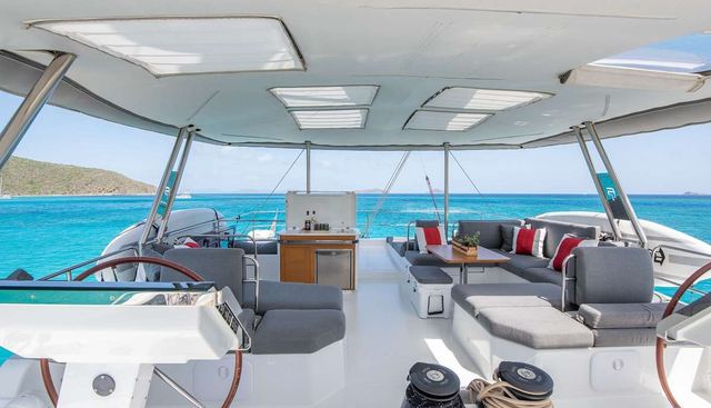 COLIBRI yacht charter 2