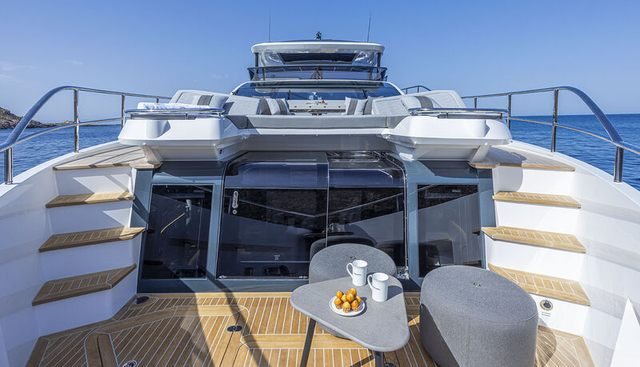 PEARLY SPENCER yacht charter 5