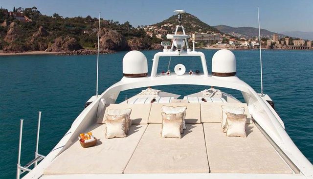 YOT CAPRI yacht charter 4