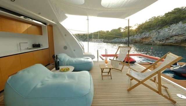 LOVE T yacht charter 5