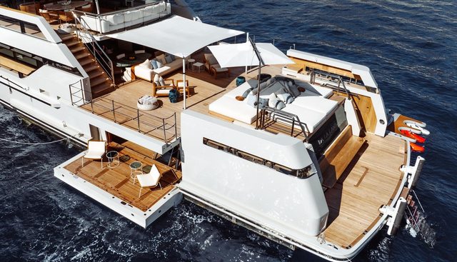 LA LA LAND yacht charter 5