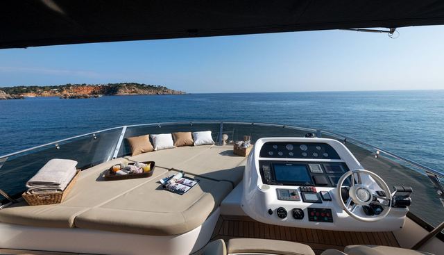 CALA DI LUNA yacht charter 4