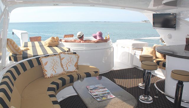 KNOT TIDE II yacht charter 3