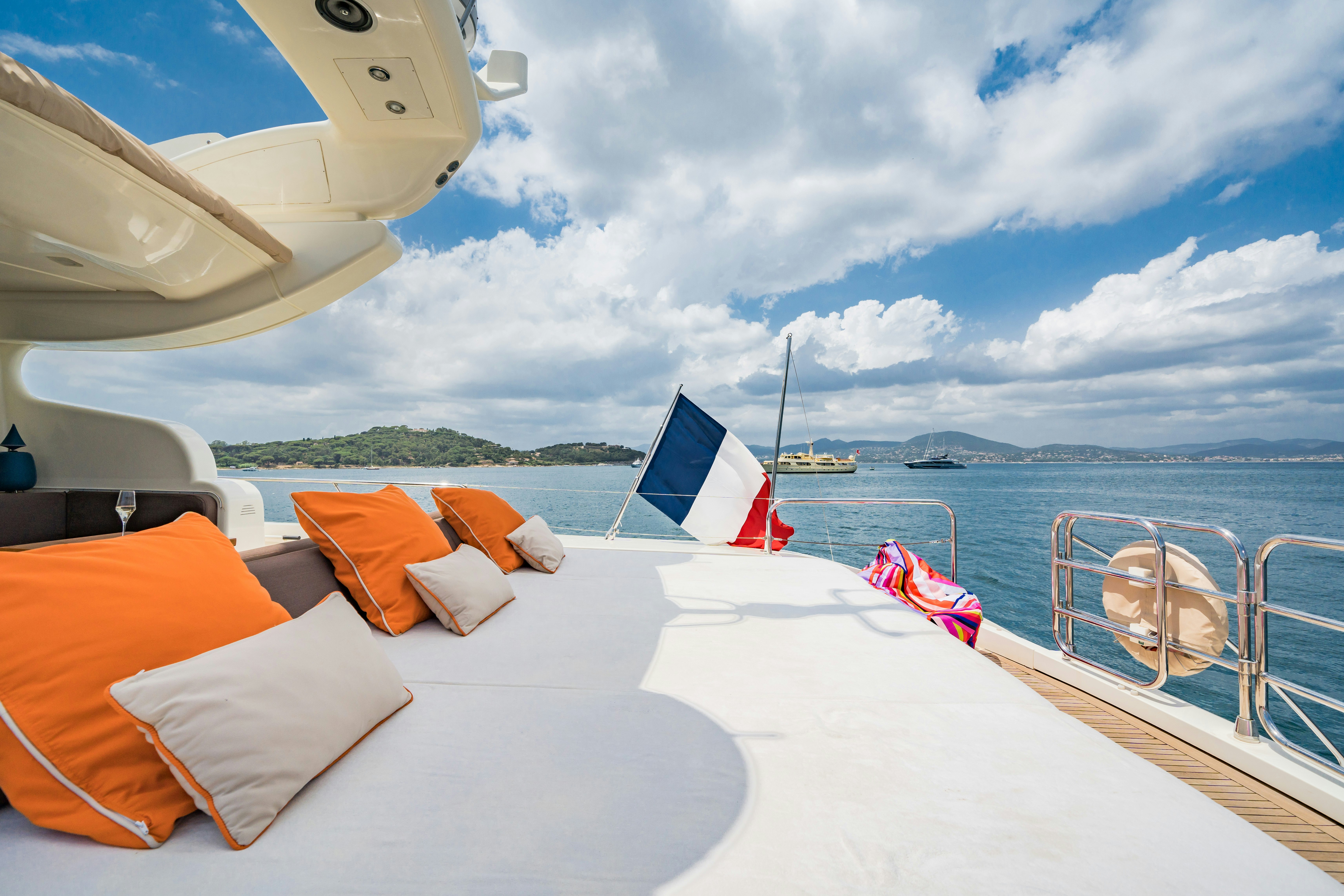 ECLAT yacht charter 4