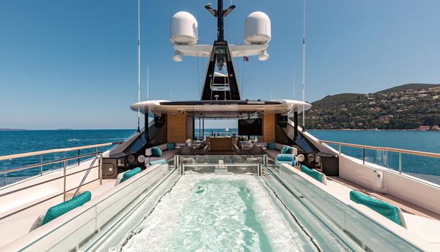 C yacht charter 3