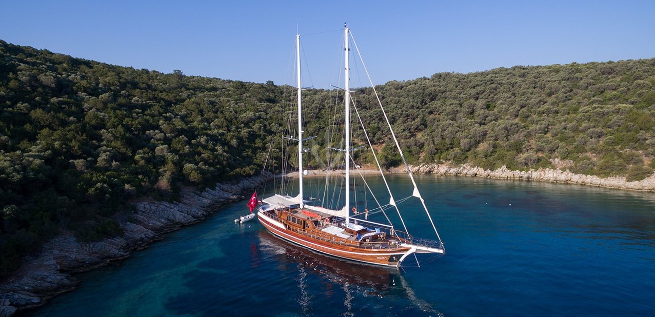 GRACE 1 YACHT CHARTER yacht charter