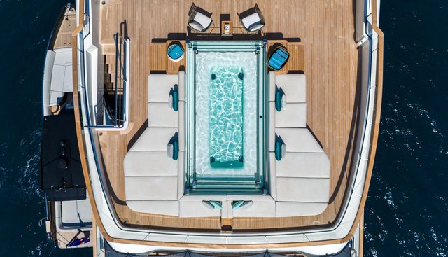 C yacht charter 5
