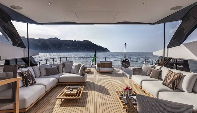 JAG'B yacht charter 5