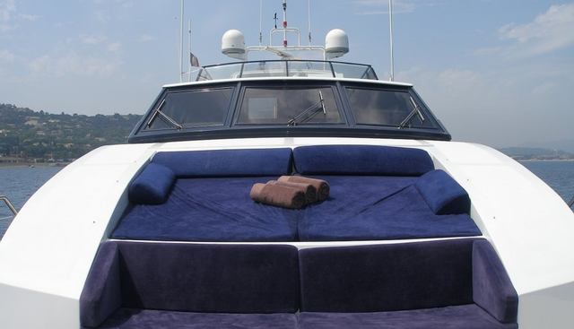 QUEEN SOUTH yacht charter 3