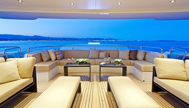 SEVEN S yacht charter 4