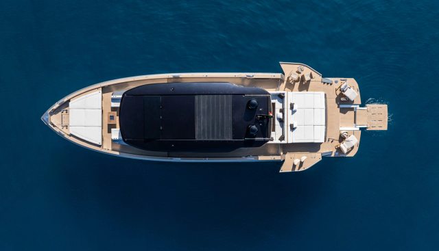 GET LOST yacht charter 4