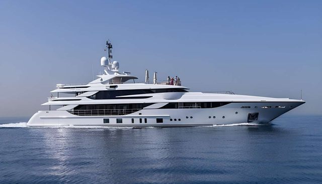 BOMBAY yacht charter 5