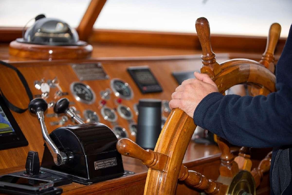 TIMELESS yacht charter 4